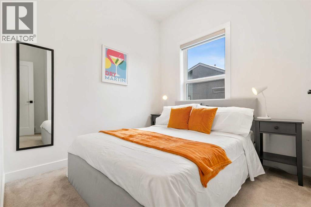 Single Family House for Sale in Unit    Avenue NW Capitol Hill Calgary 