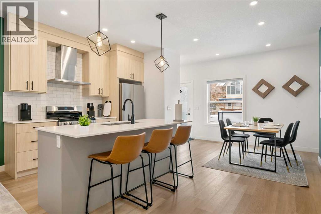 Single Family House for Sale in Unit    Avenue NW Capitol Hill Calgary 