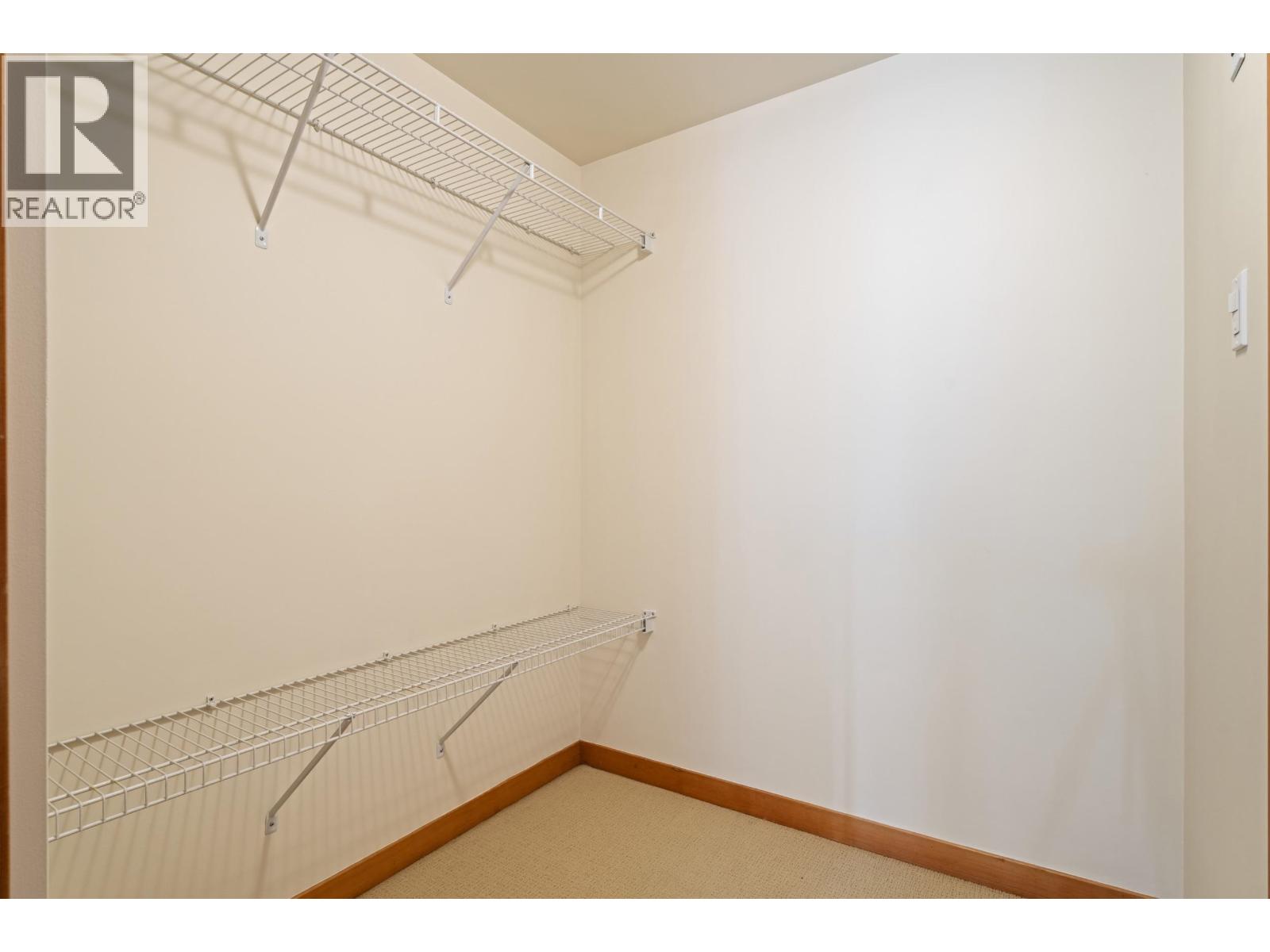 201 10 RENAISSANCE SQUARE, New Westminster