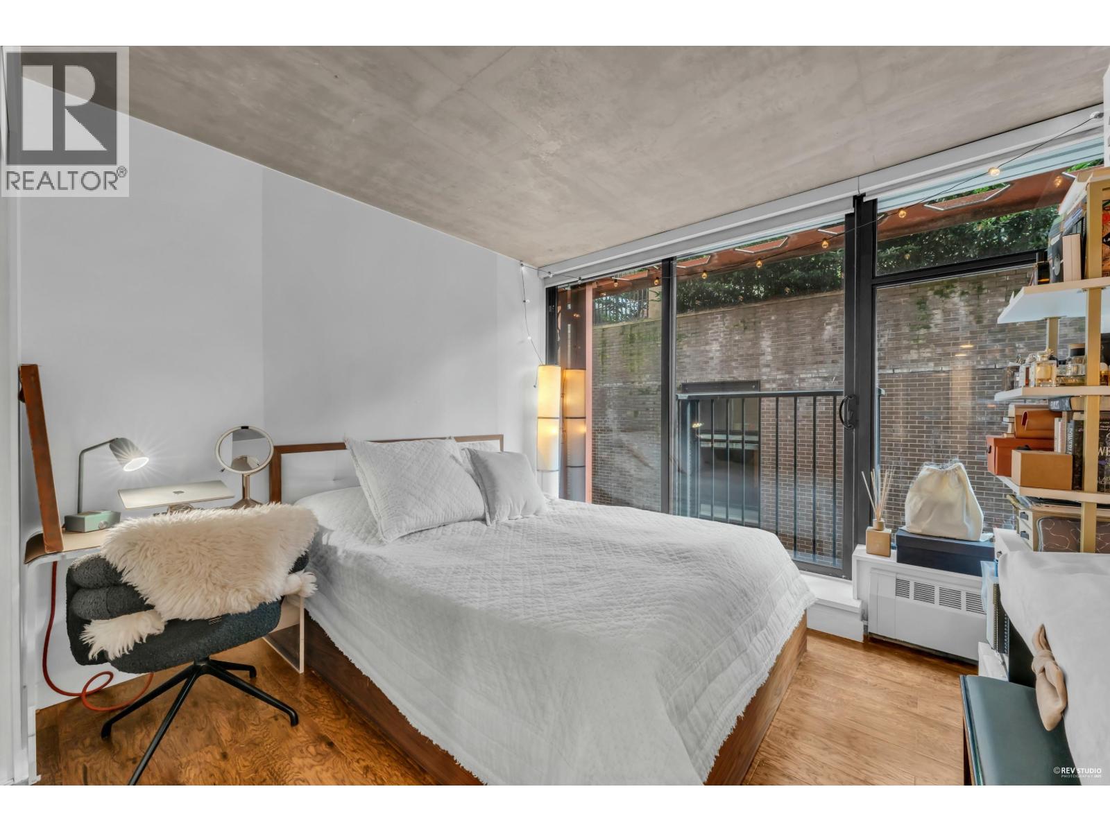 605 128 W CORDOVA STREET, Vancouver