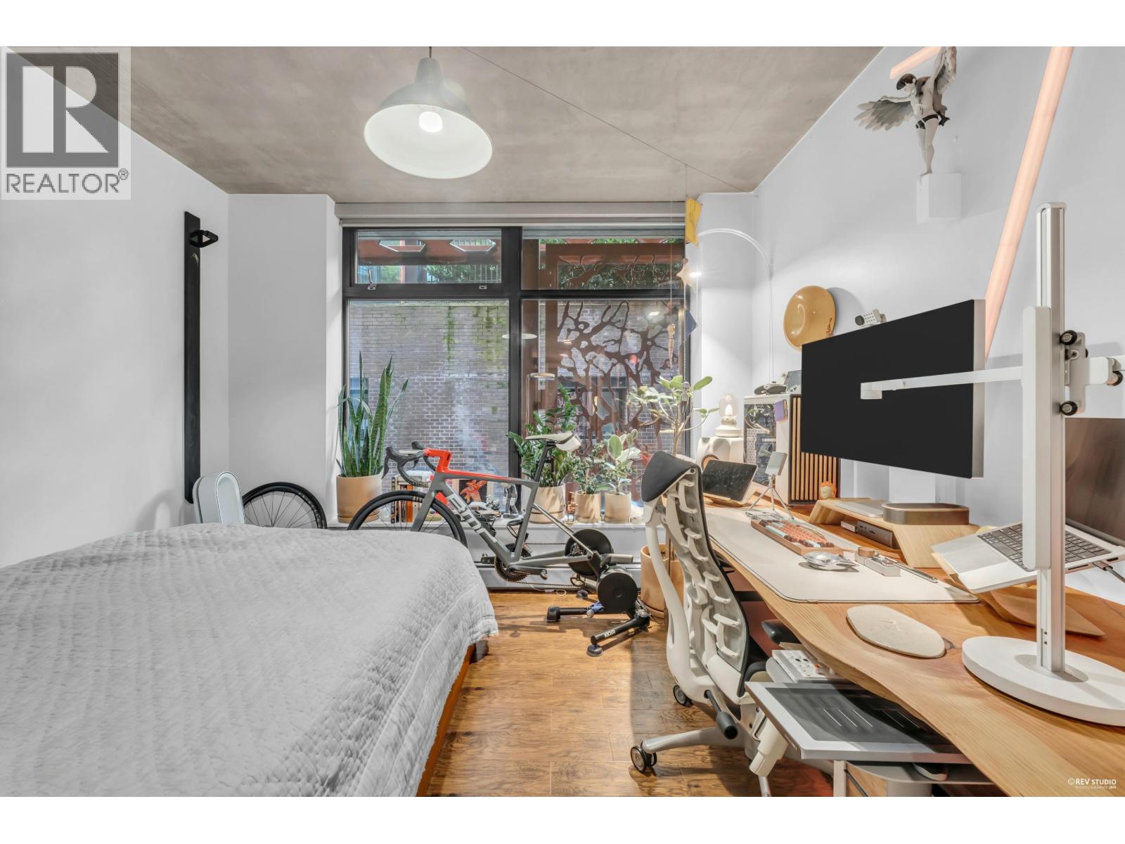 605 128 W CORDOVA STREET, Vancouver