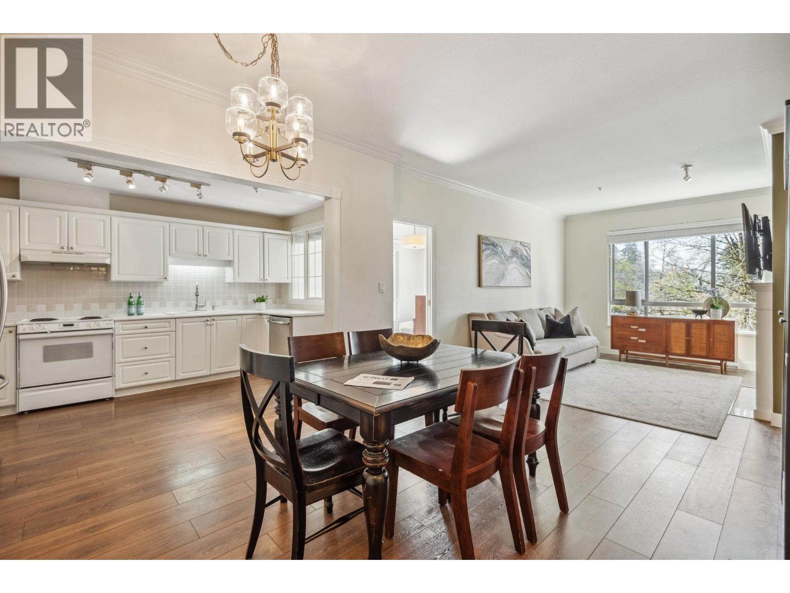 216 5735 HAMPTON PLACE, Vancouver