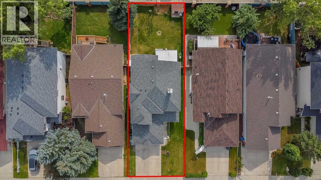 Single Family House for Sale in  Coventry Green NE Coventry Hills Calgary 