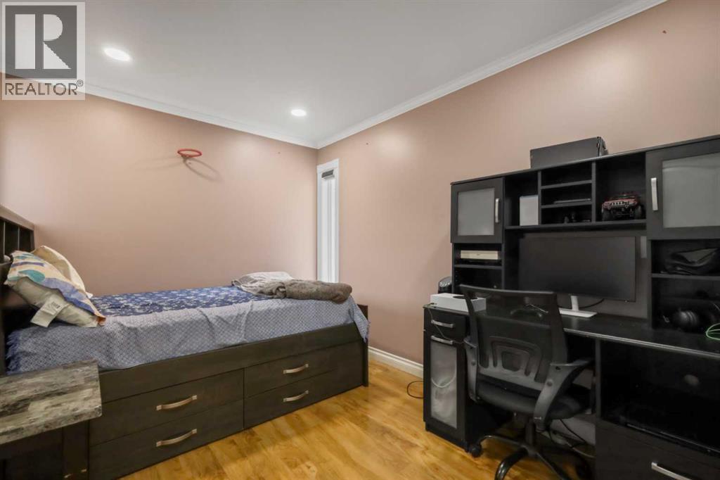 Single Family House for Sale in  Coventry Green NE Coventry Hills Calgary 