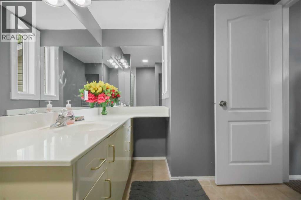 Single Family House for Sale in  Coventry Green NE Coventry Hills Calgary 