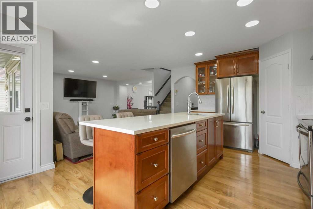 Single Family House for Sale in  Coventry Green NE Coventry Hills Calgary 