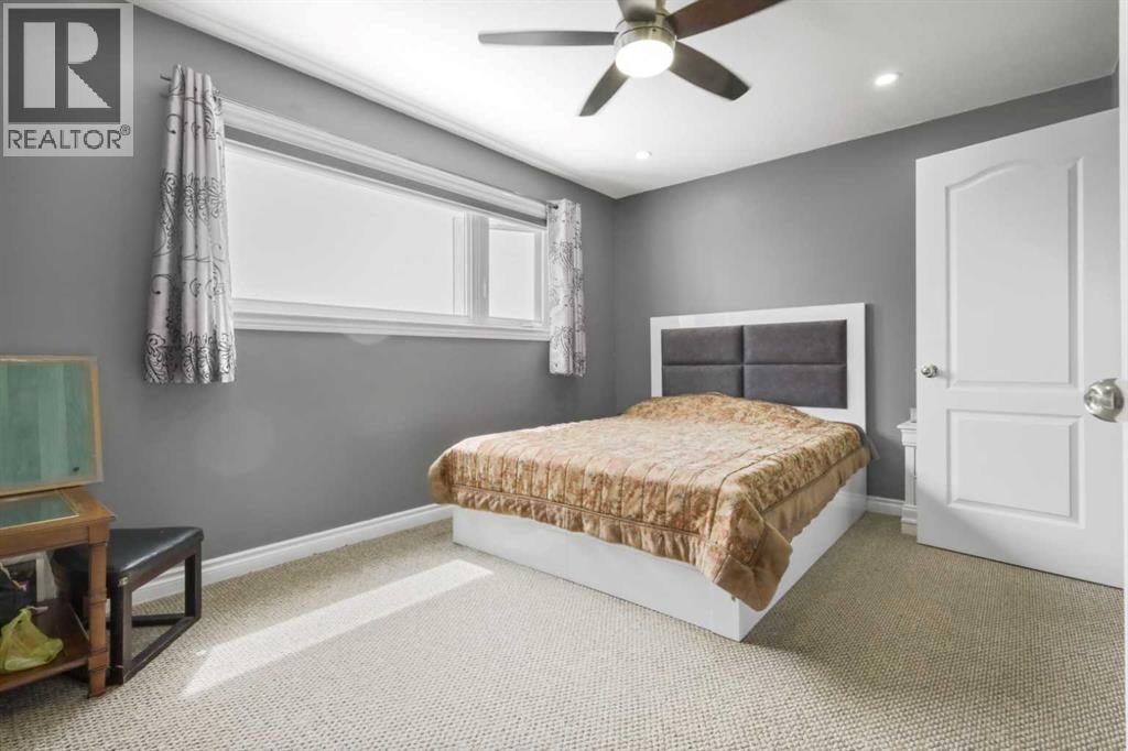 Single Family House for Sale in  Coventry Green NE Coventry Hills Calgary 