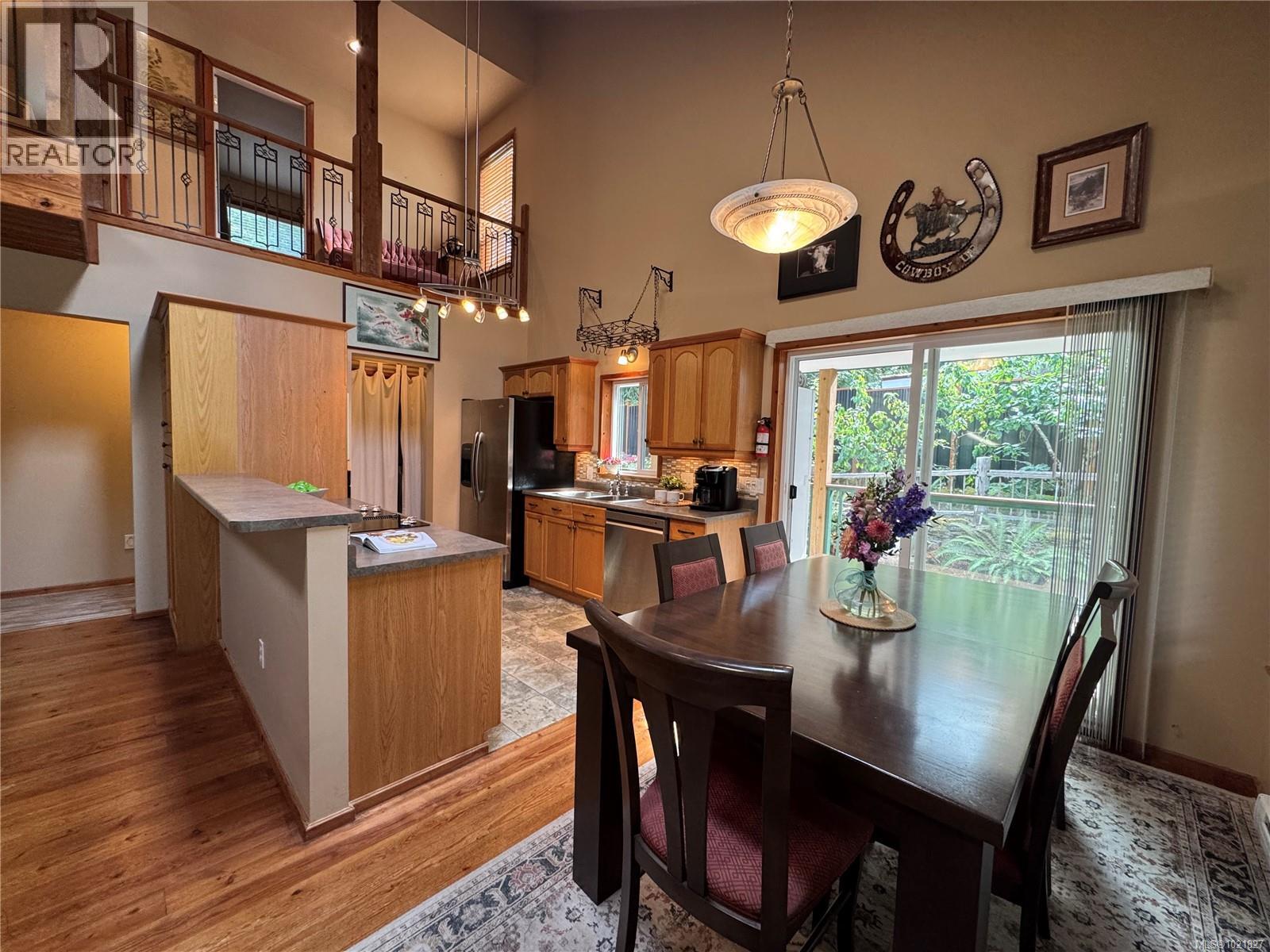 714 Charter Rd, Mayne Island