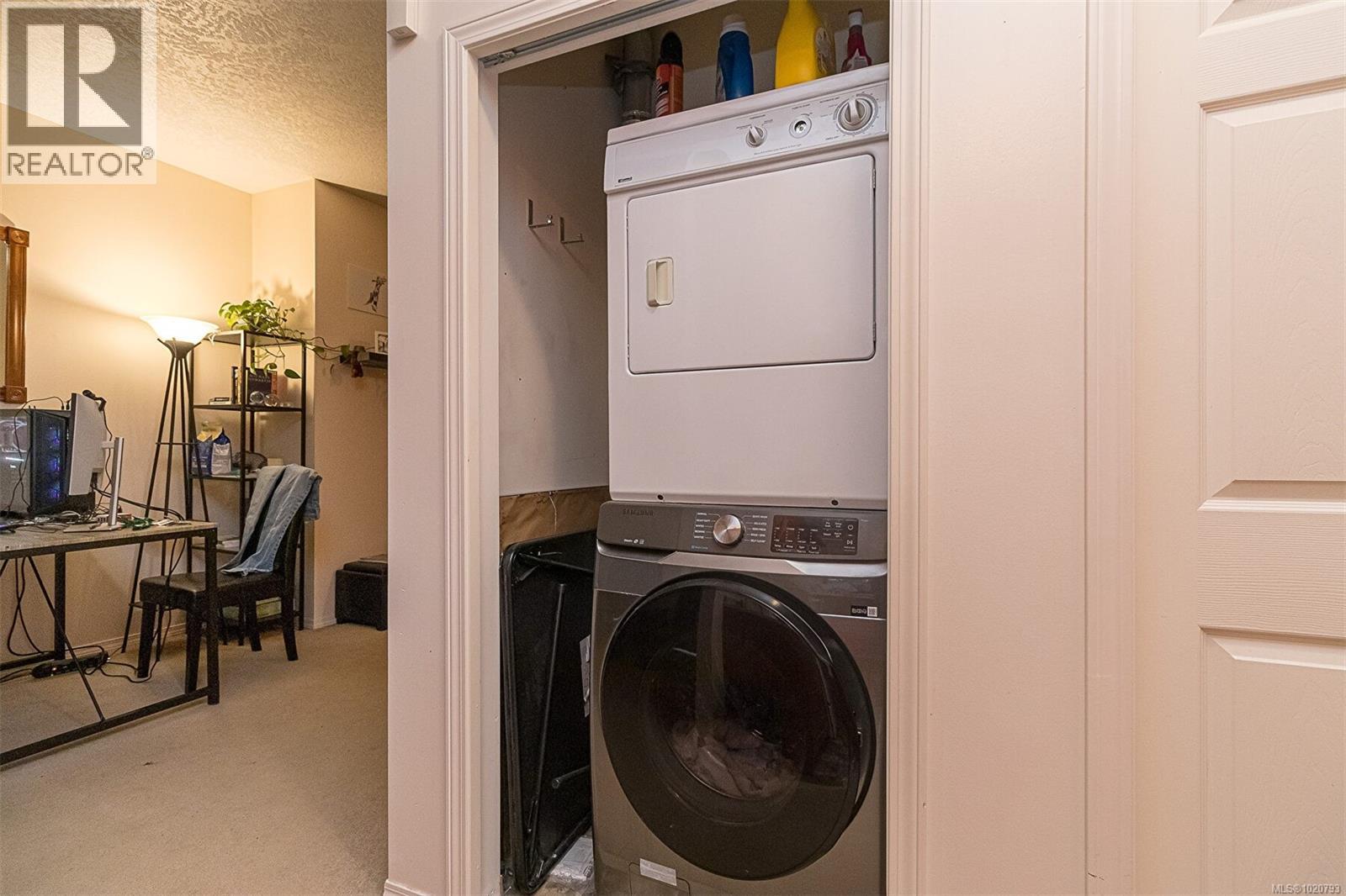  1509 Lynnfield Place, Saanich