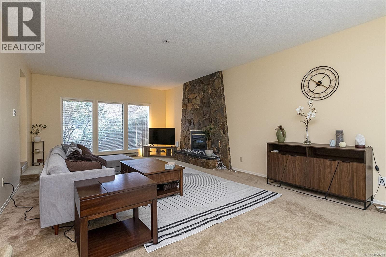  1509 Lynnfield Place, Saanich