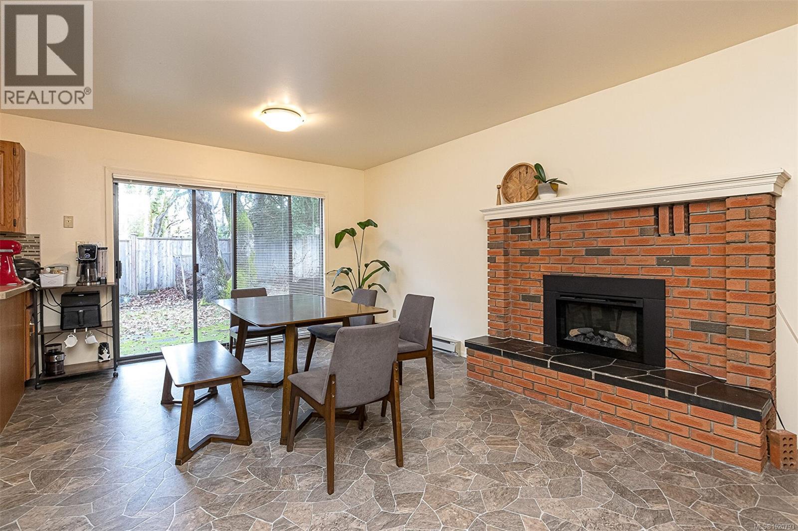  1509 Lynnfield Place, Saanich