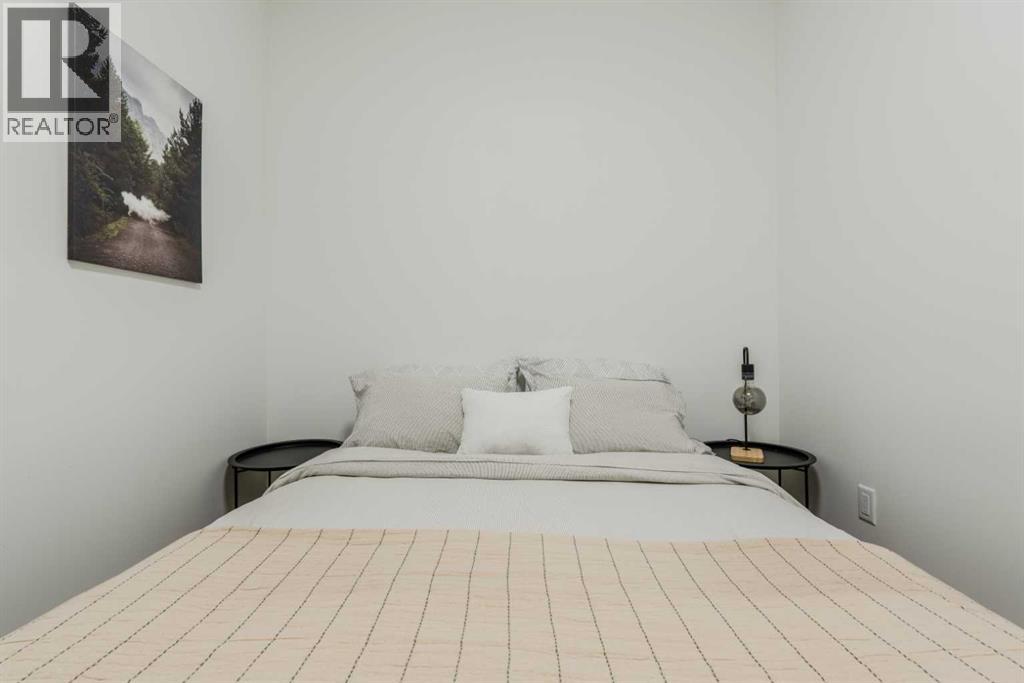 Single Family House for Sale in Unit B   Avenue NW Capitol Hill Calgary 