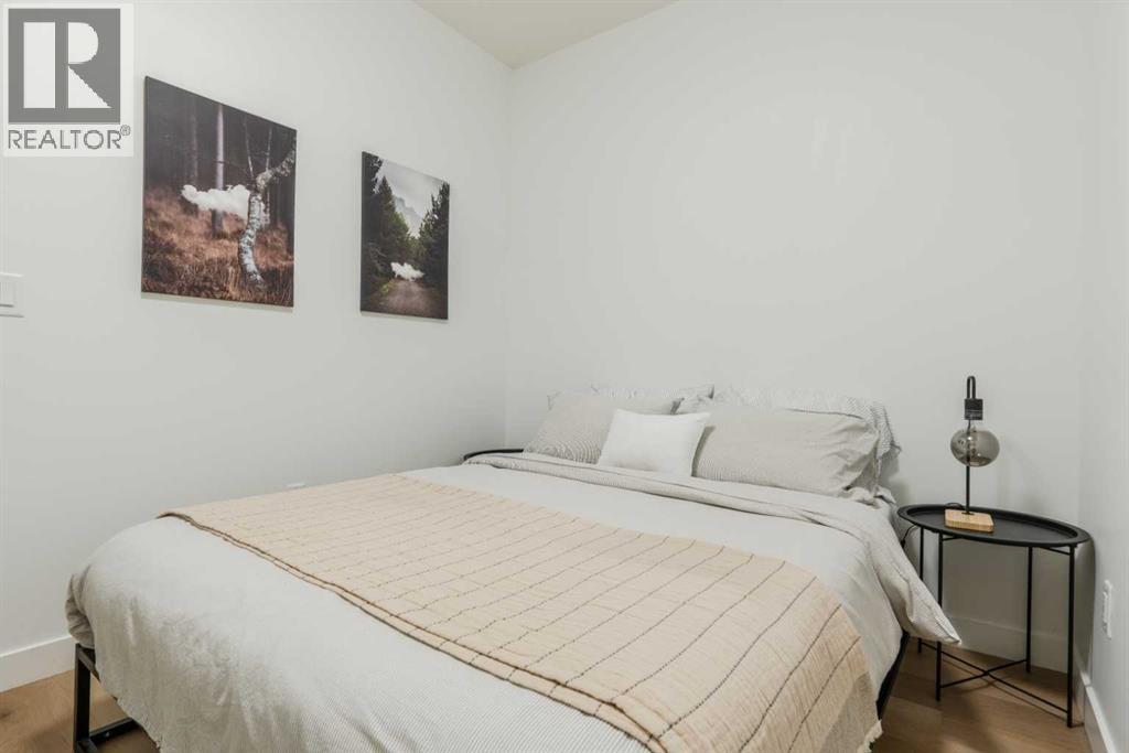 Single Family House for Sale in Unit B   Avenue NW Capitol Hill Calgary 