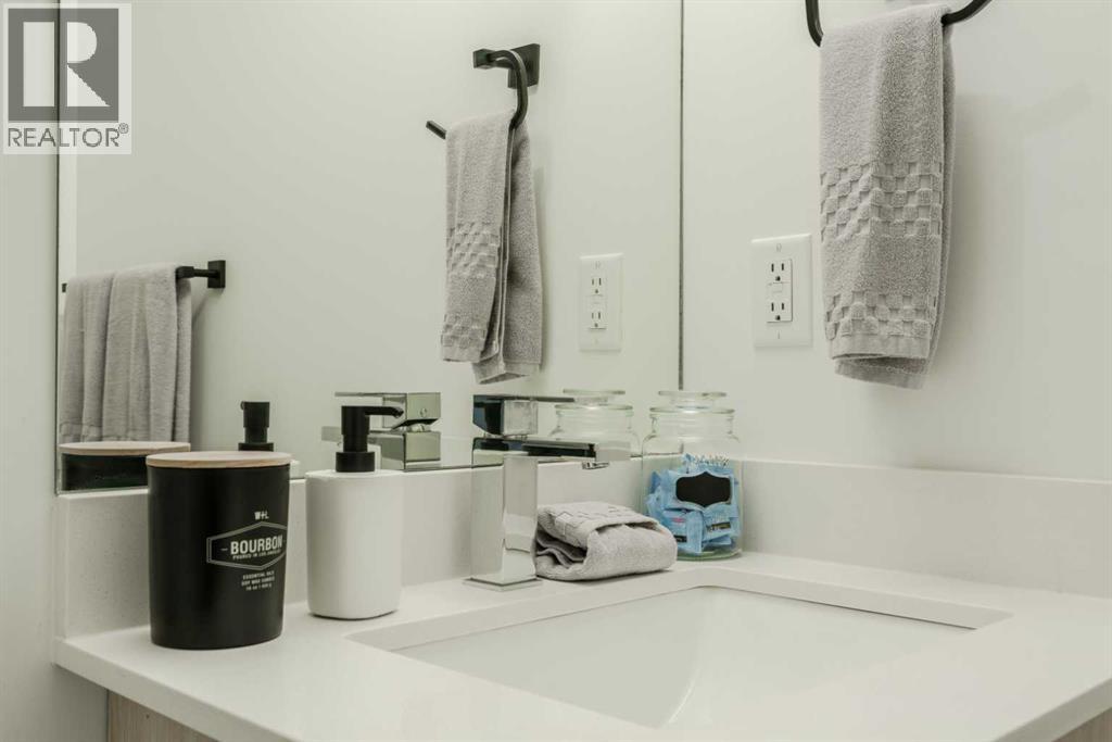 Single Family House for Sale in Unit B   Avenue NW Capitol Hill Calgary 