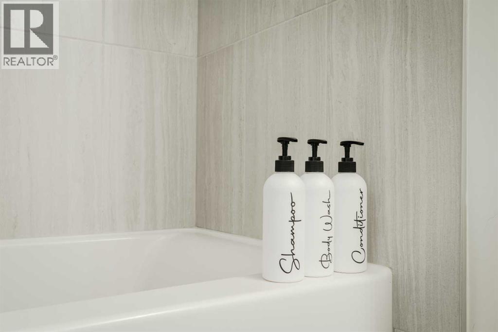 Single Family House for Sale in Unit B   Avenue NW Capitol Hill Calgary 