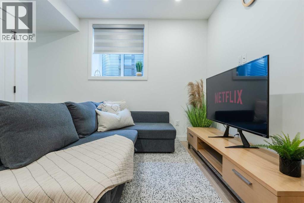 Single Family House for Sale in Unit B   Avenue NW Capitol Hill Calgary 