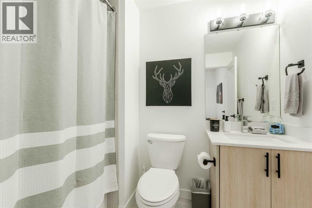 Single Family House for Sale in Unit B   Avenue NW Capitol Hill Calgary 