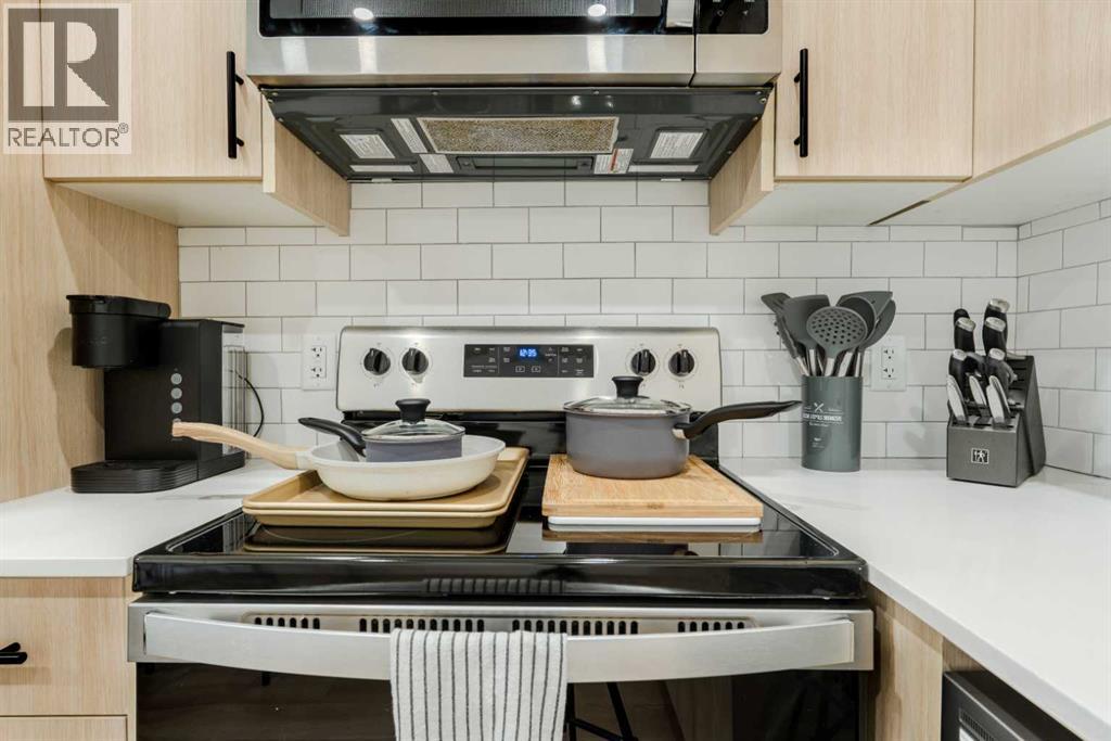 Single Family House for Sale in Unit B   Avenue NW Capitol Hill Calgary 