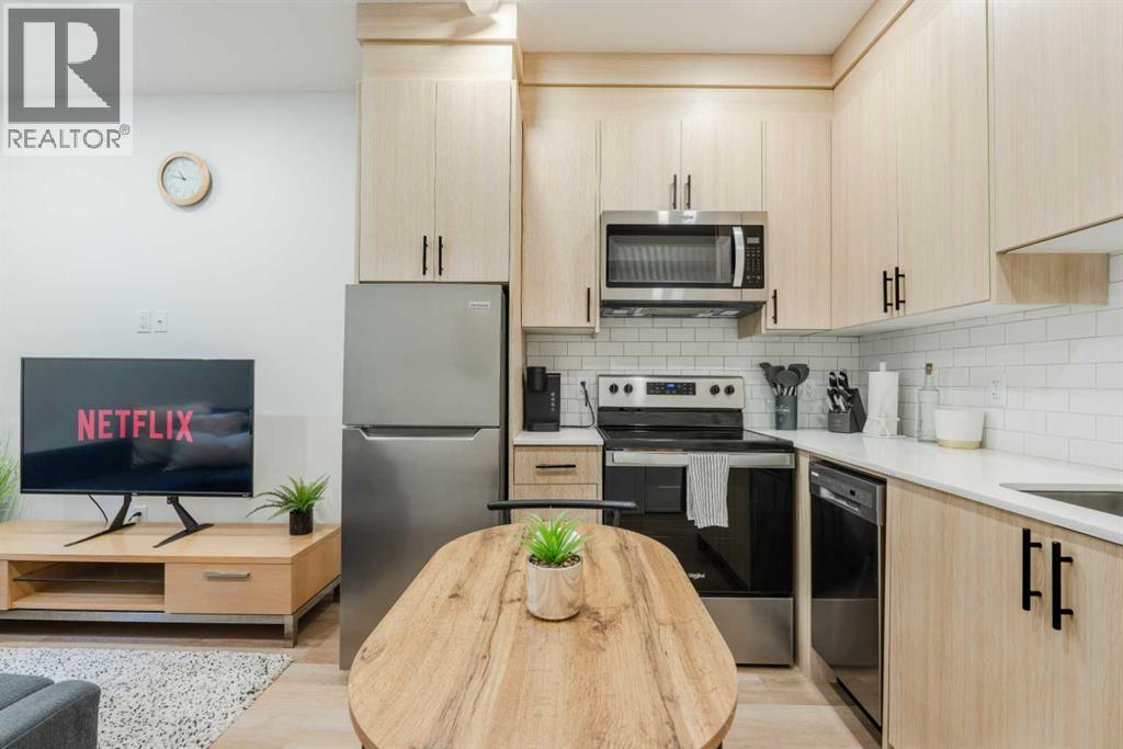 Single Family House for Sale in Unit B   Avenue NW Capitol Hill Calgary 