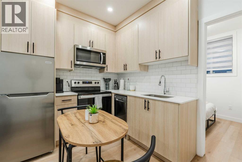 Single Family House for Sale in Unit B   Avenue NW Capitol Hill Calgary 