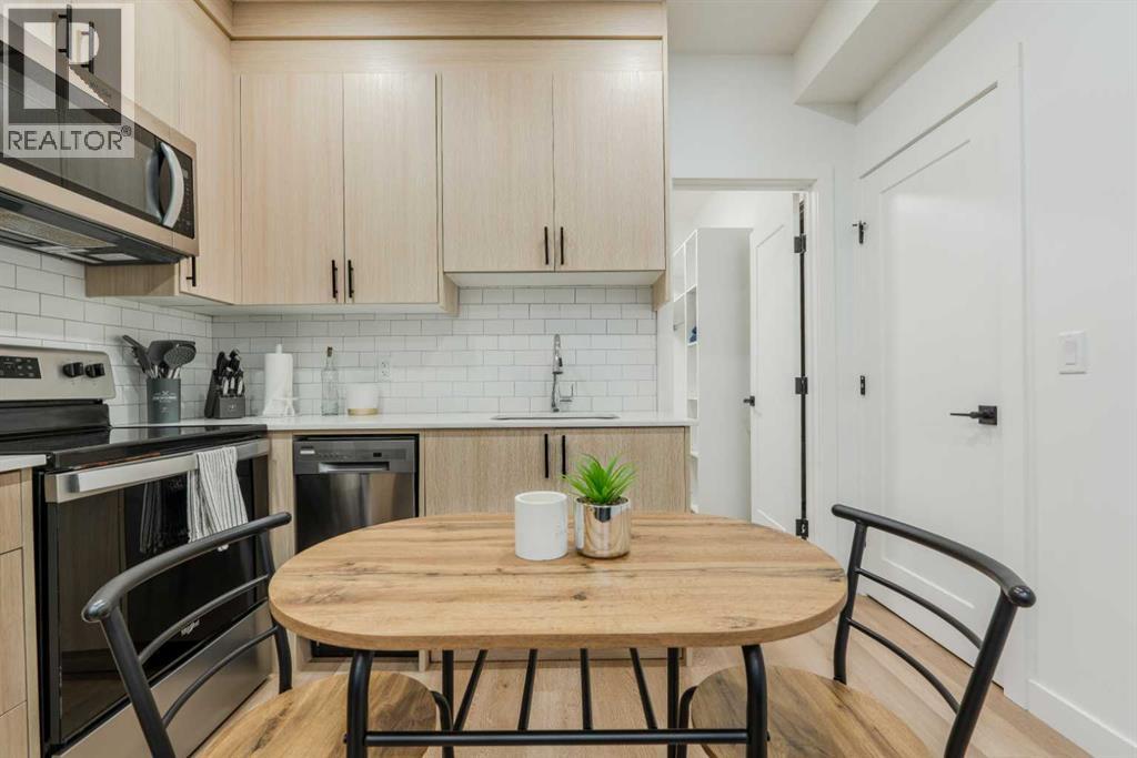 Single Family House for Sale in Unit B   Avenue NW Capitol Hill Calgary 