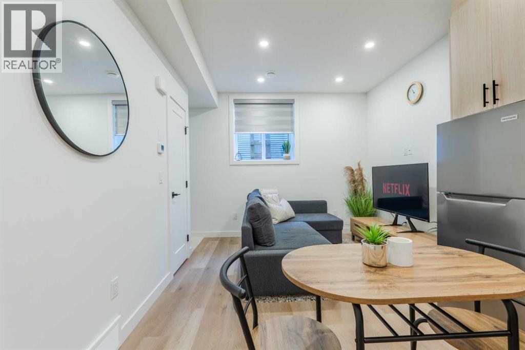 Single Family House for Sale in Unit B   Avenue NW Capitol Hill Calgary 