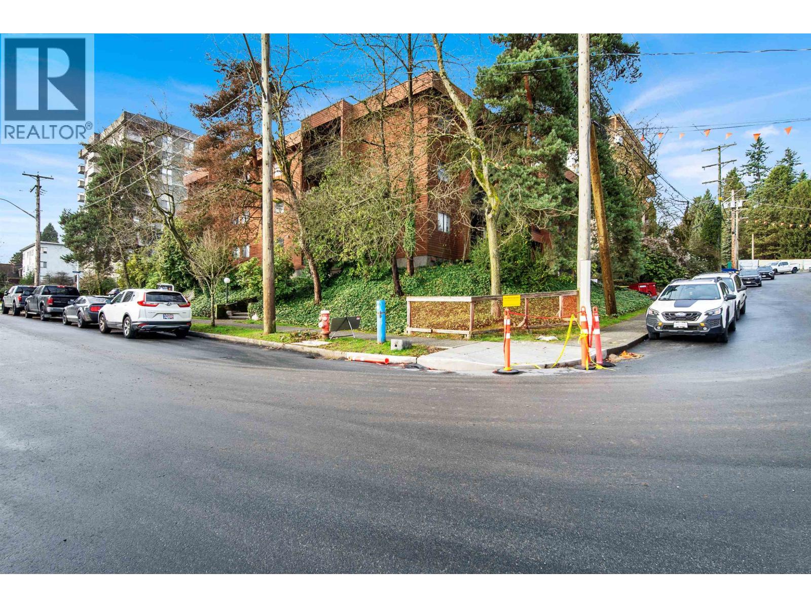 207 37 AGNES STREET, New Westminster