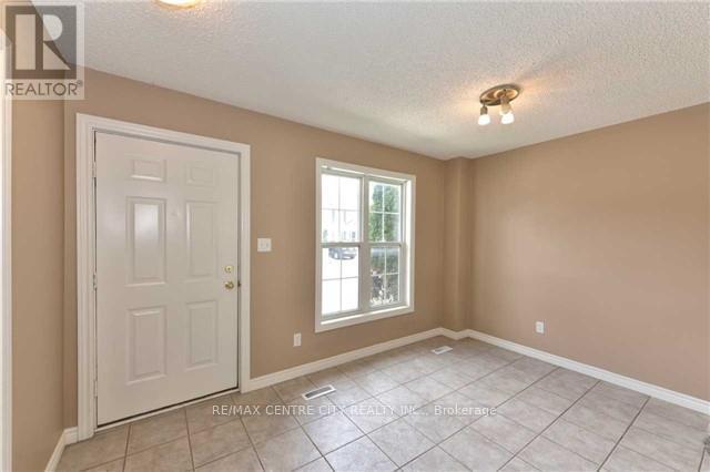 #31 600 SARNIA ROAD - 19