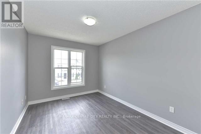 #31 600 SARNIA ROAD - 9