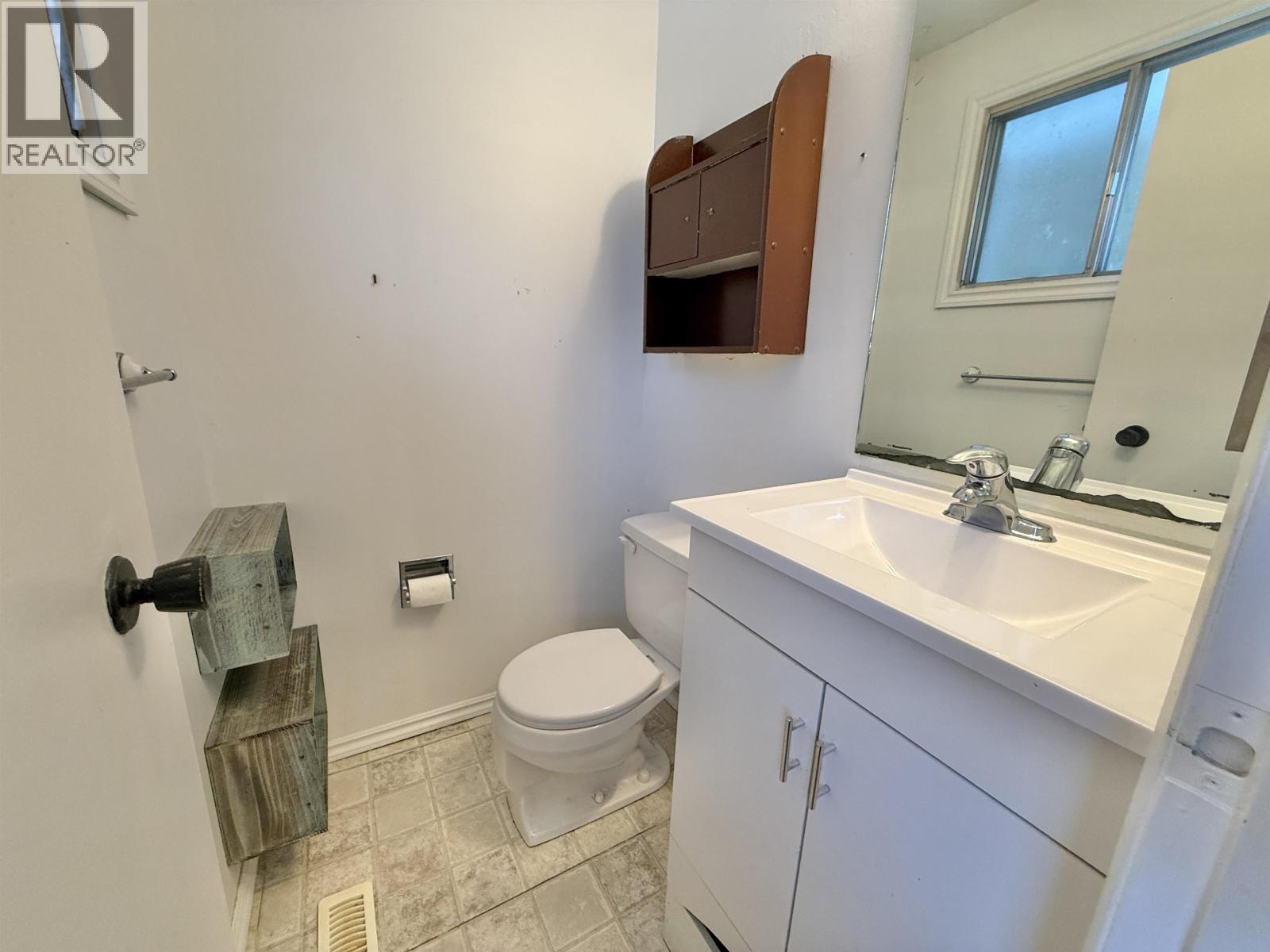 1221 LEWIS DRIVE, Quesnel