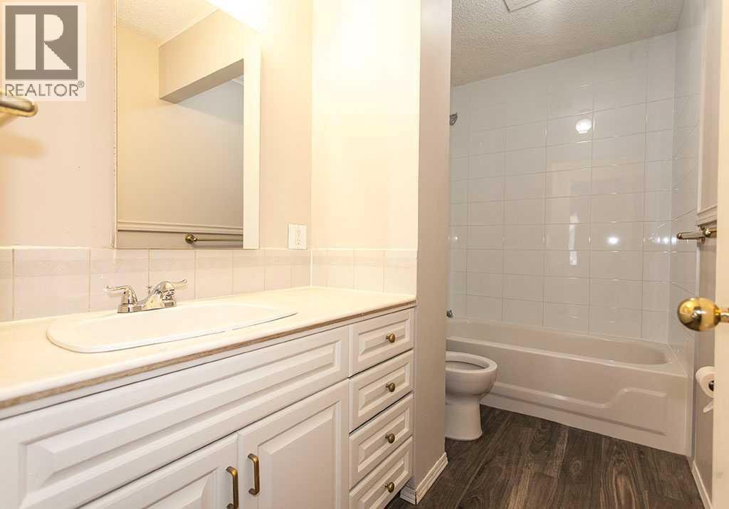 1852 Lynnover Road SE, Calgary, Alberta