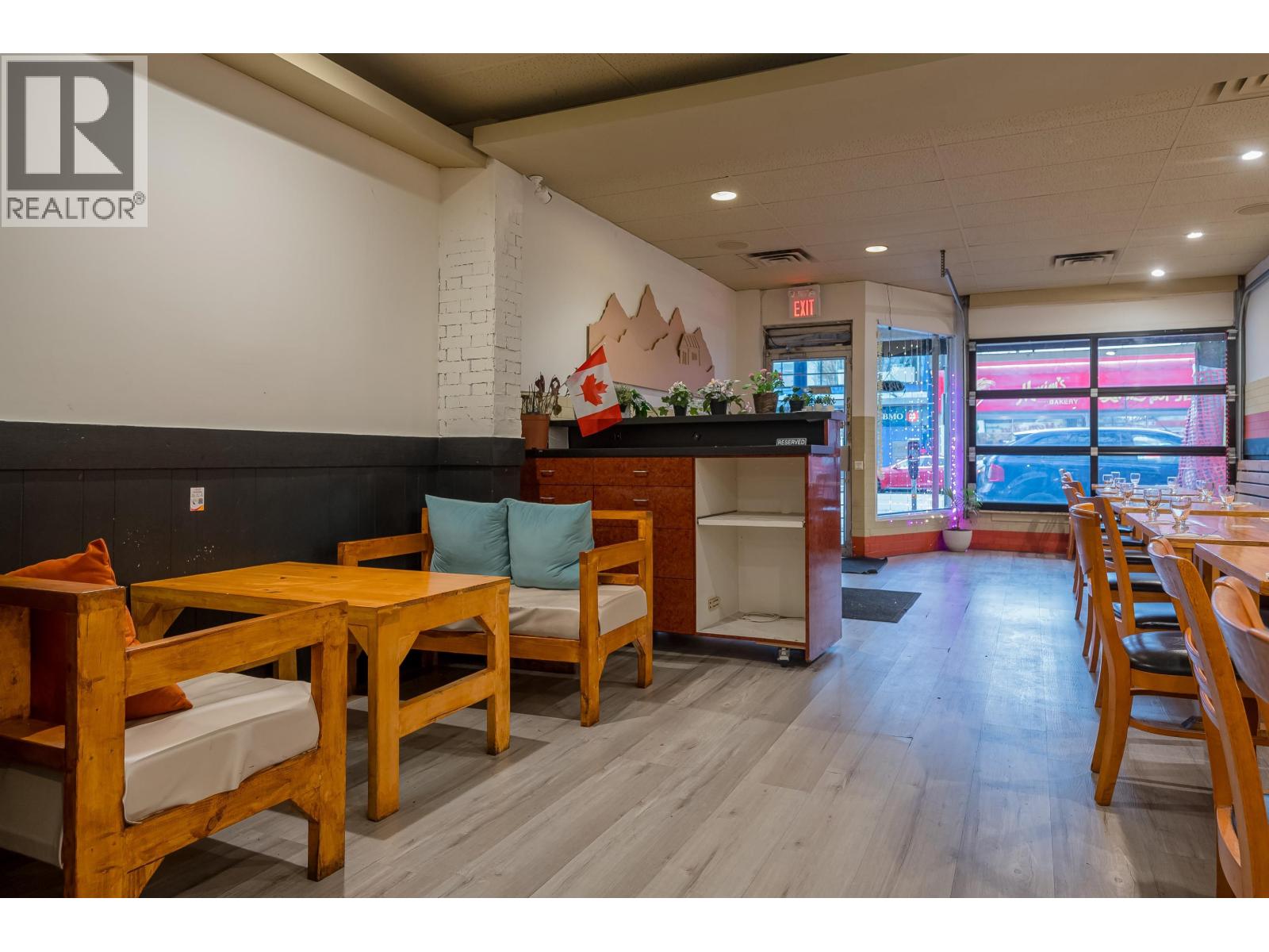 6372 FRASER STREET, Vancouver