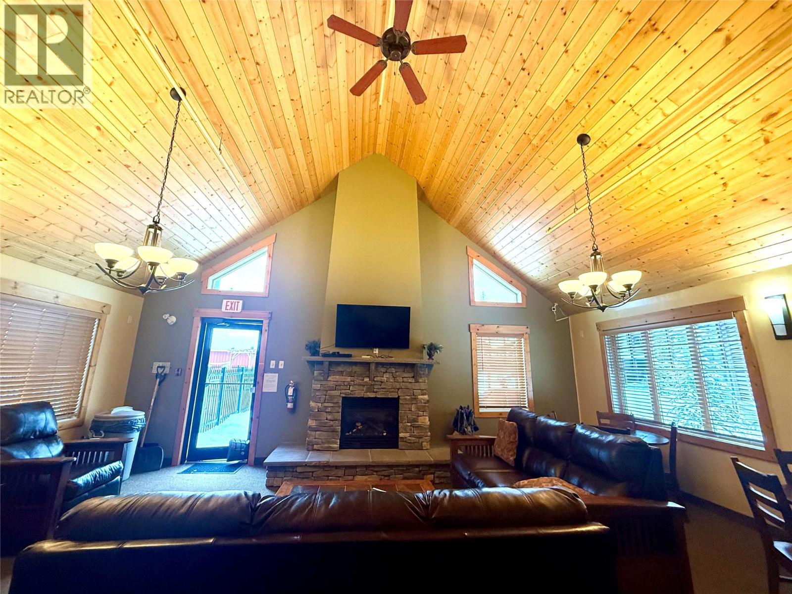 100 KODIAK Crescent, Kimberley