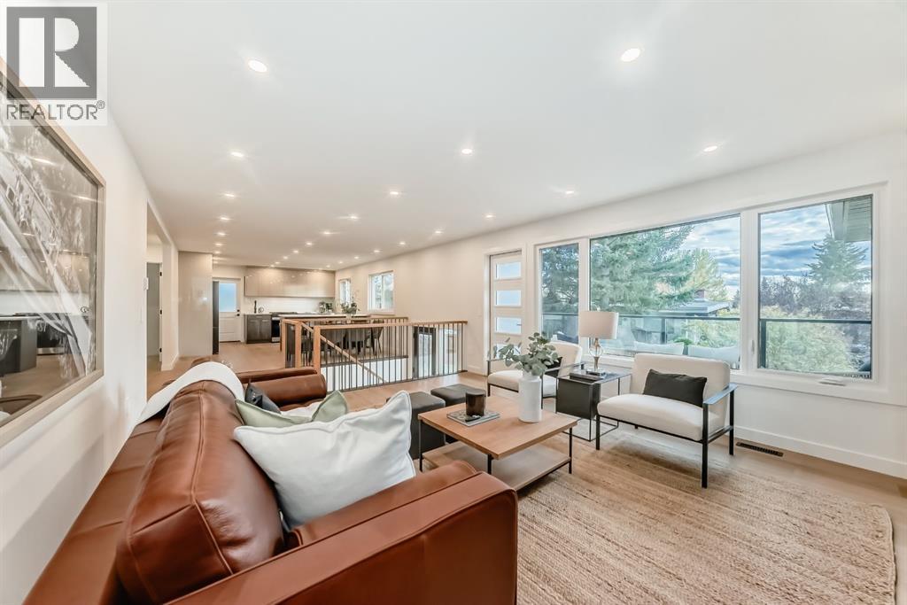 Single Family House Bi-level for Sale in  Dalgetty Place NW Dalhousie Calgary 