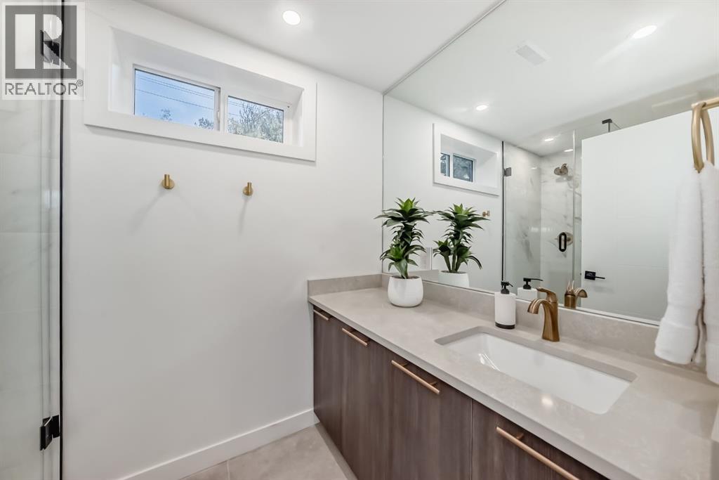 Single Family House Bi-level for Sale in  Dalgetty Place NW Dalhousie Calgary 