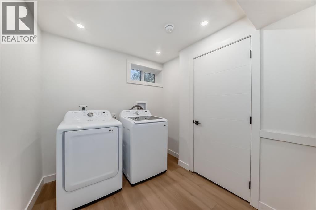 Single Family House Bi-level for Sale in  Dalgetty Place NW Dalhousie Calgary 