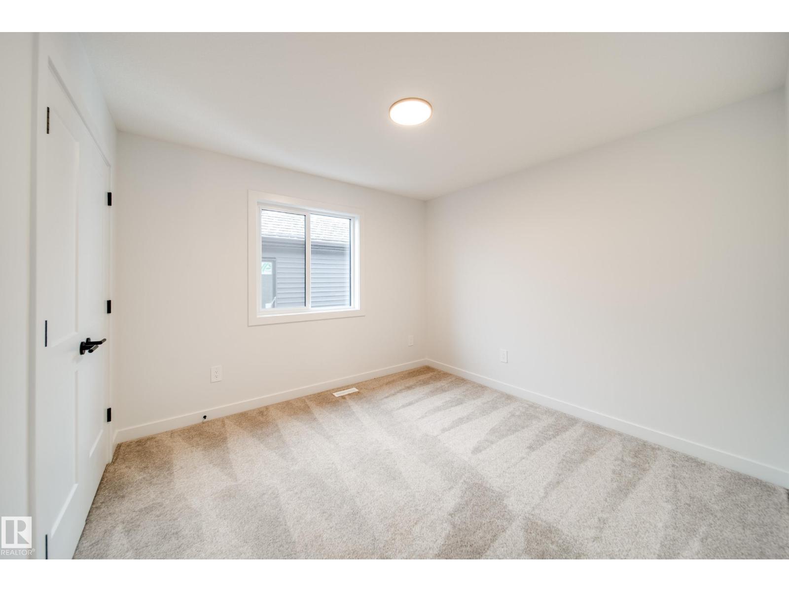 96 Chelles WD, St. Albert