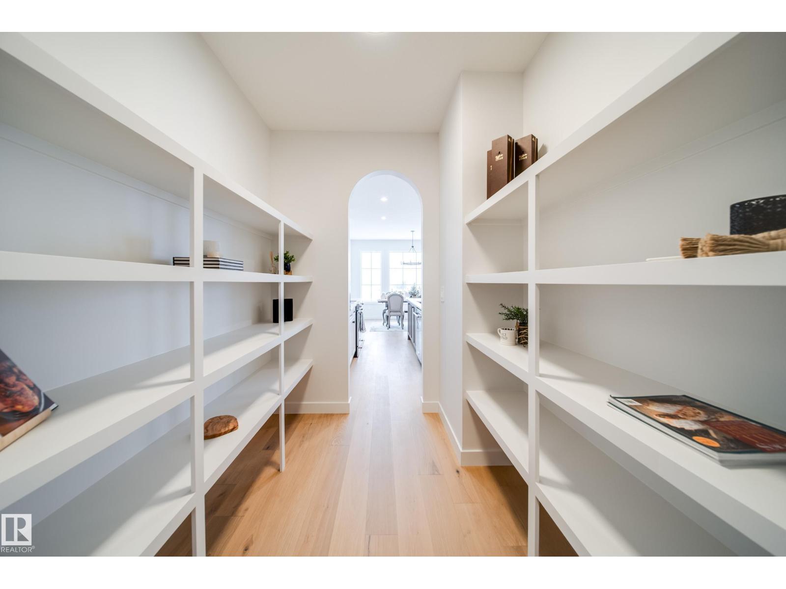 96 Chelles WD, St. Albert