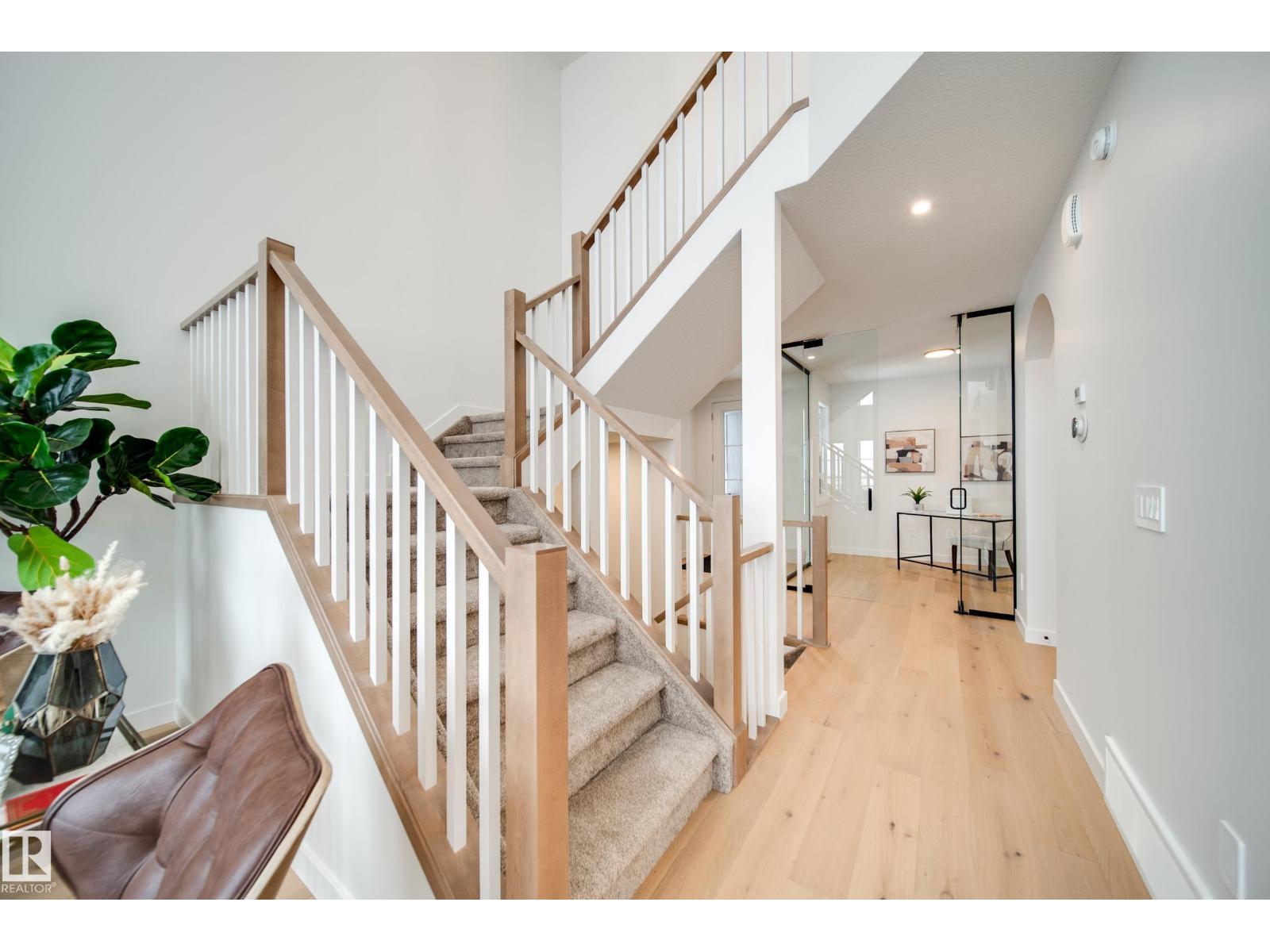 96 Chelles WD, St. Albert