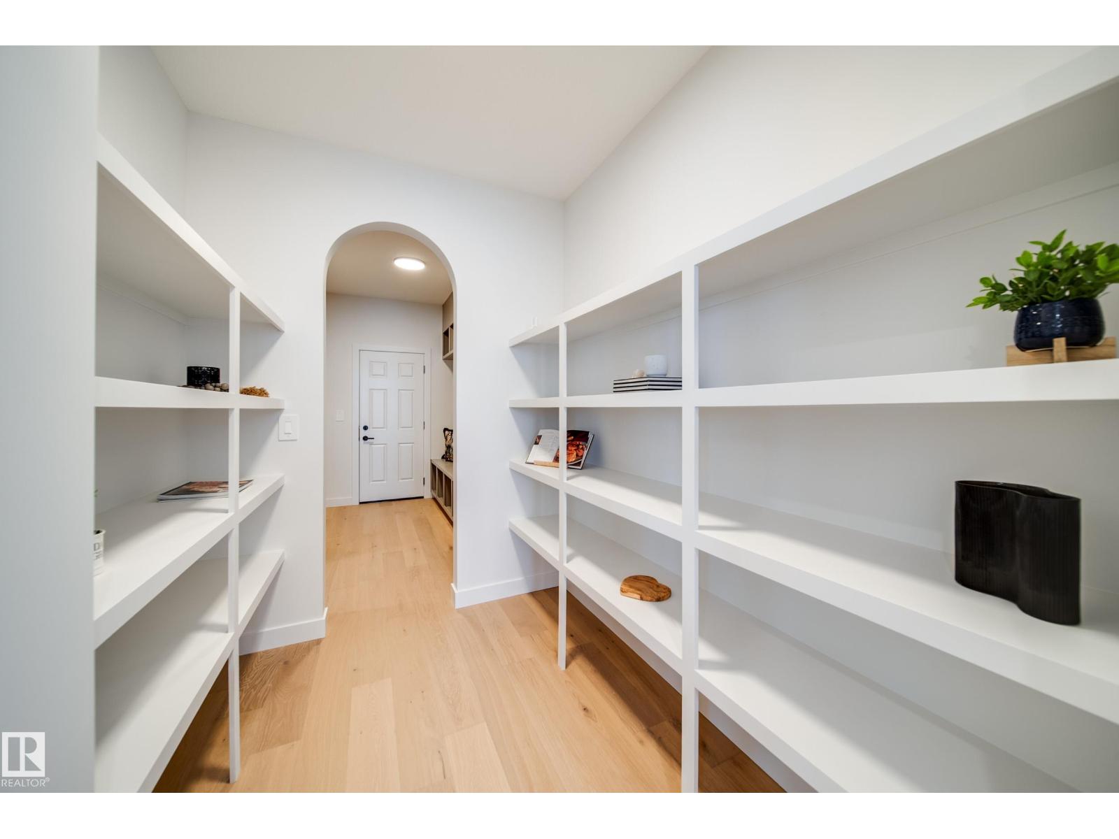 96 Chelles WD, St. Albert