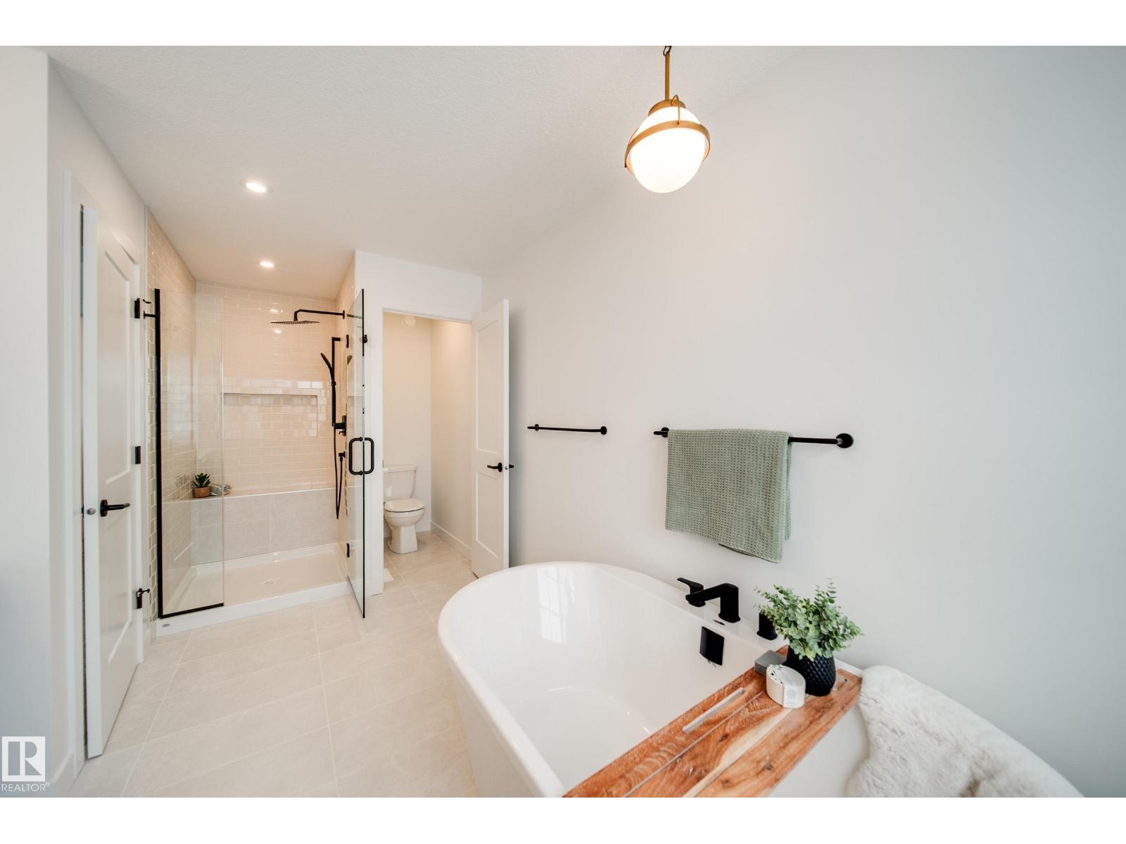 96 Chelles WD, St. Albert