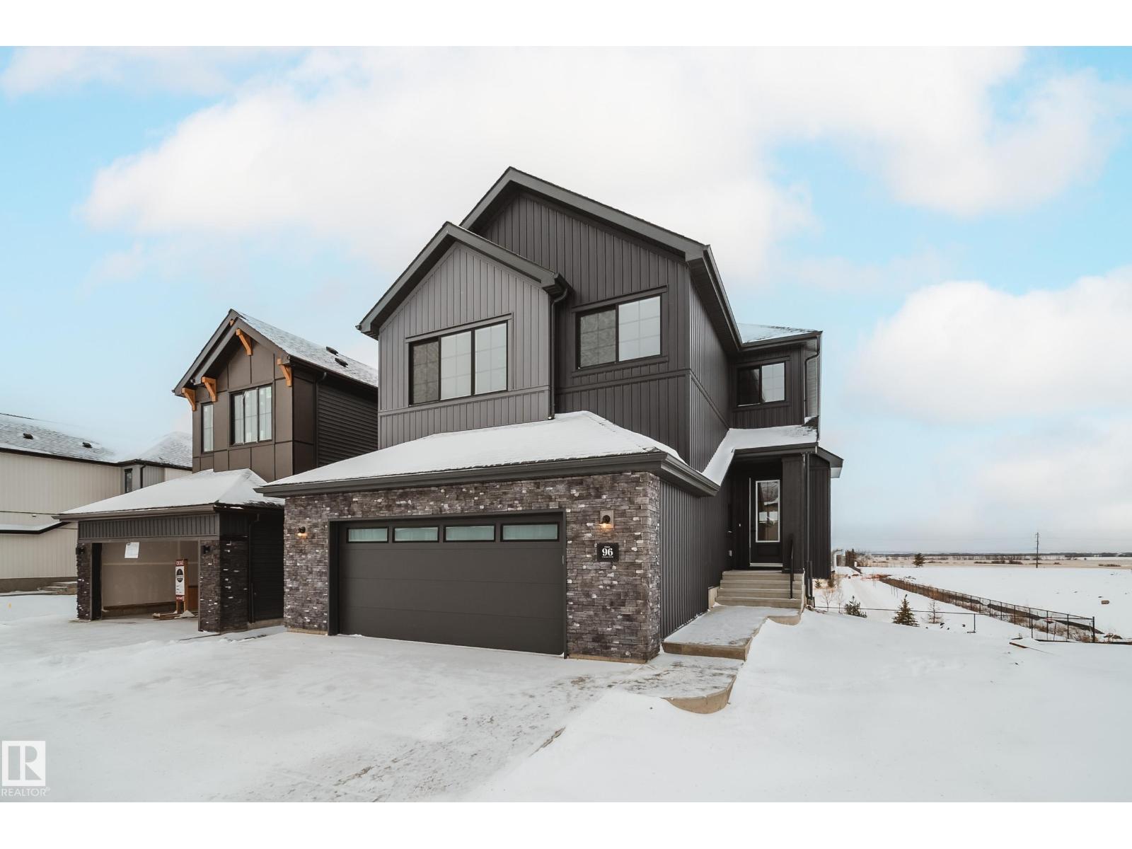 96 Chelles WD, St. Albert