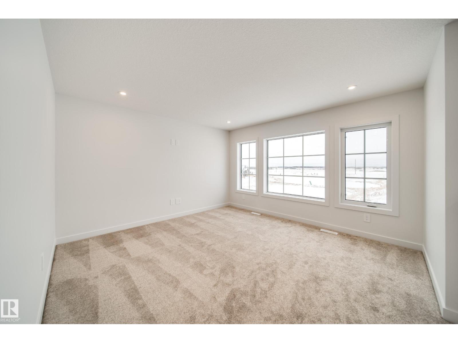 96 Chelles WD, St. Albert