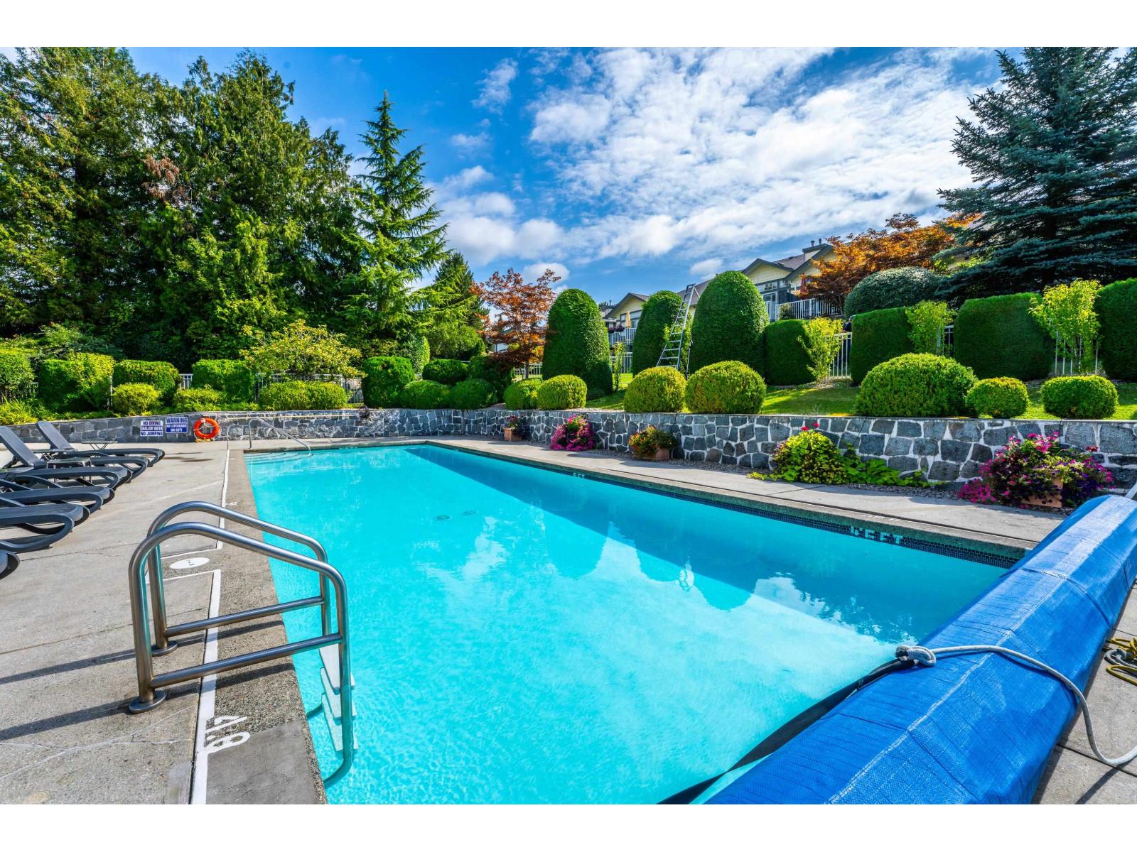 47 9012 WALNUT GROVE DRIVE, Langley