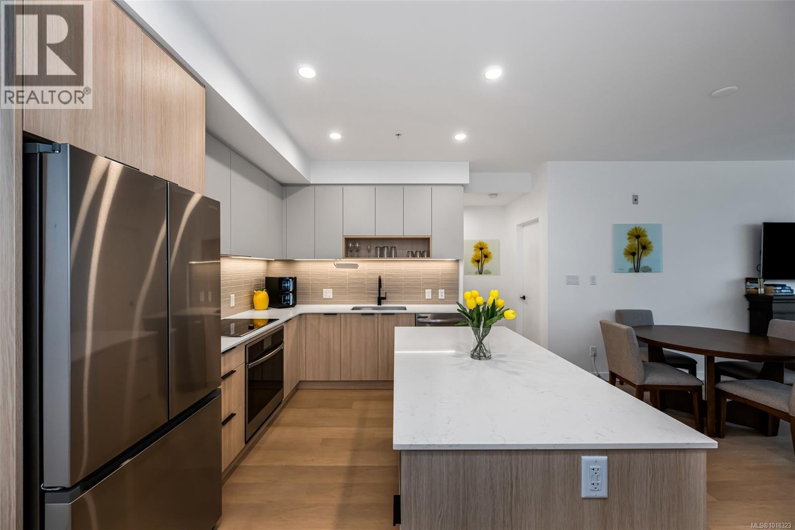 411 3564A Ryder Hesjedal Way, Colwood