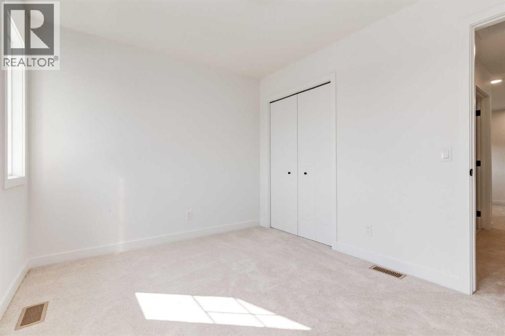 Single Family House for Sale in  Heartwood Park SE Rangeview Calgary 