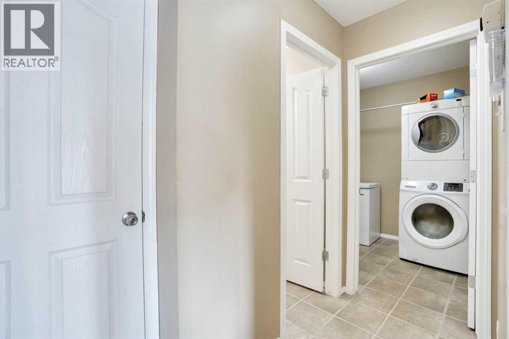 Single Family House for Sale in  Covehaven Terrace NE Coventry Hills Calgary 