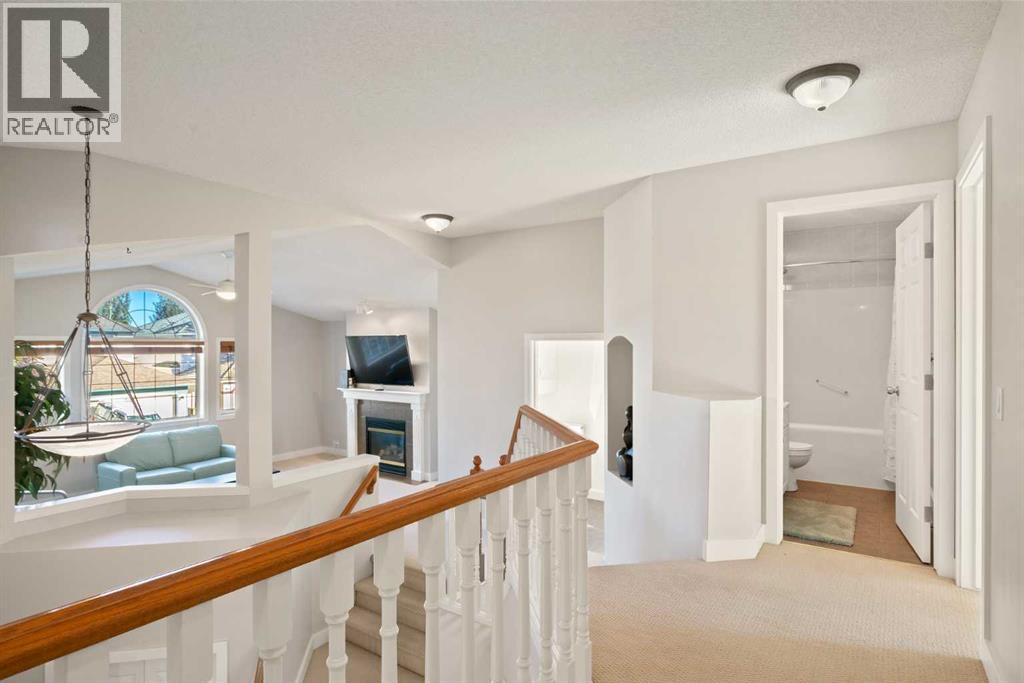 Single Family House for Sale in  Mt Douglas Close SE McKenzie Lake Calgary 