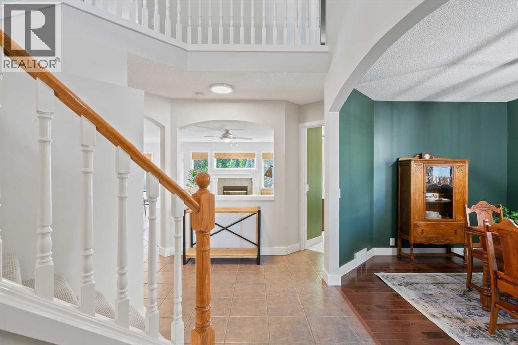 Single Family House for Sale in  Mt Douglas Close SE McKenzie Lake Calgary 