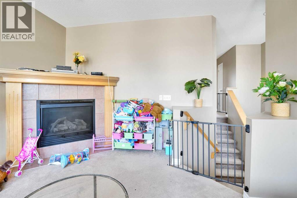 Single Family House for Sale in  Covehaven Terrace NE Coventry Hills Calgary 